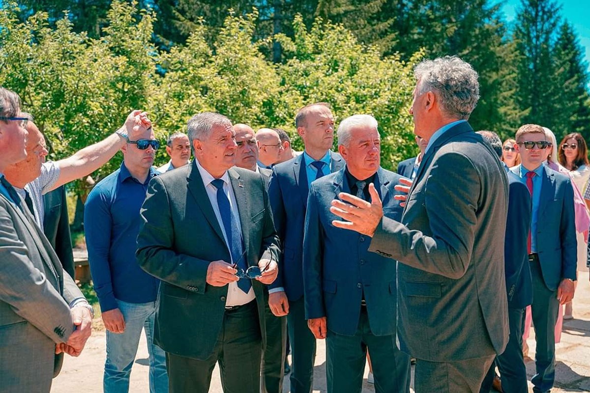 Nevesinje se odužilo Nebojši Glogovcu
