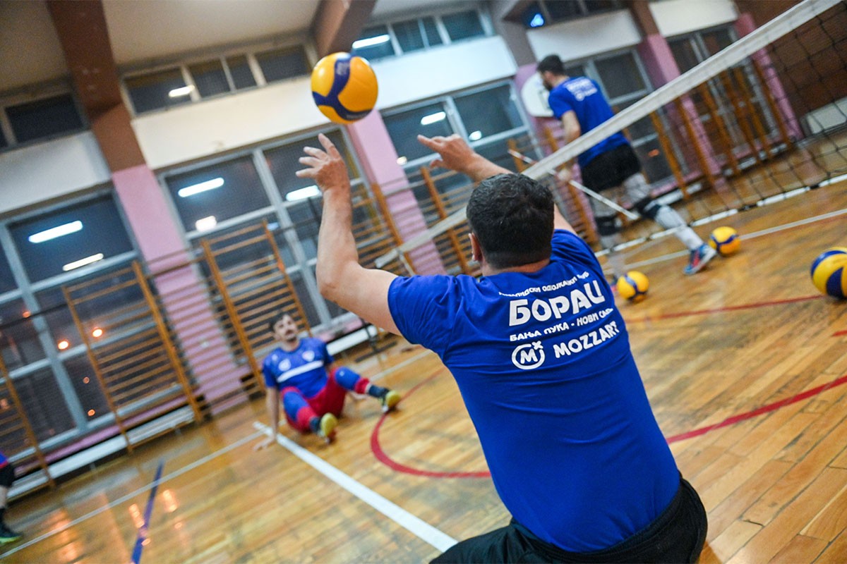Podrška Mozzarta sjedećoj odbojci: Oprema za IOK Borac