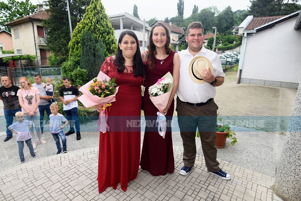 Maturanti centra "Zaštiti me" zablistali u punom sjaju i zatvorili ovogodišnju sezonu matura