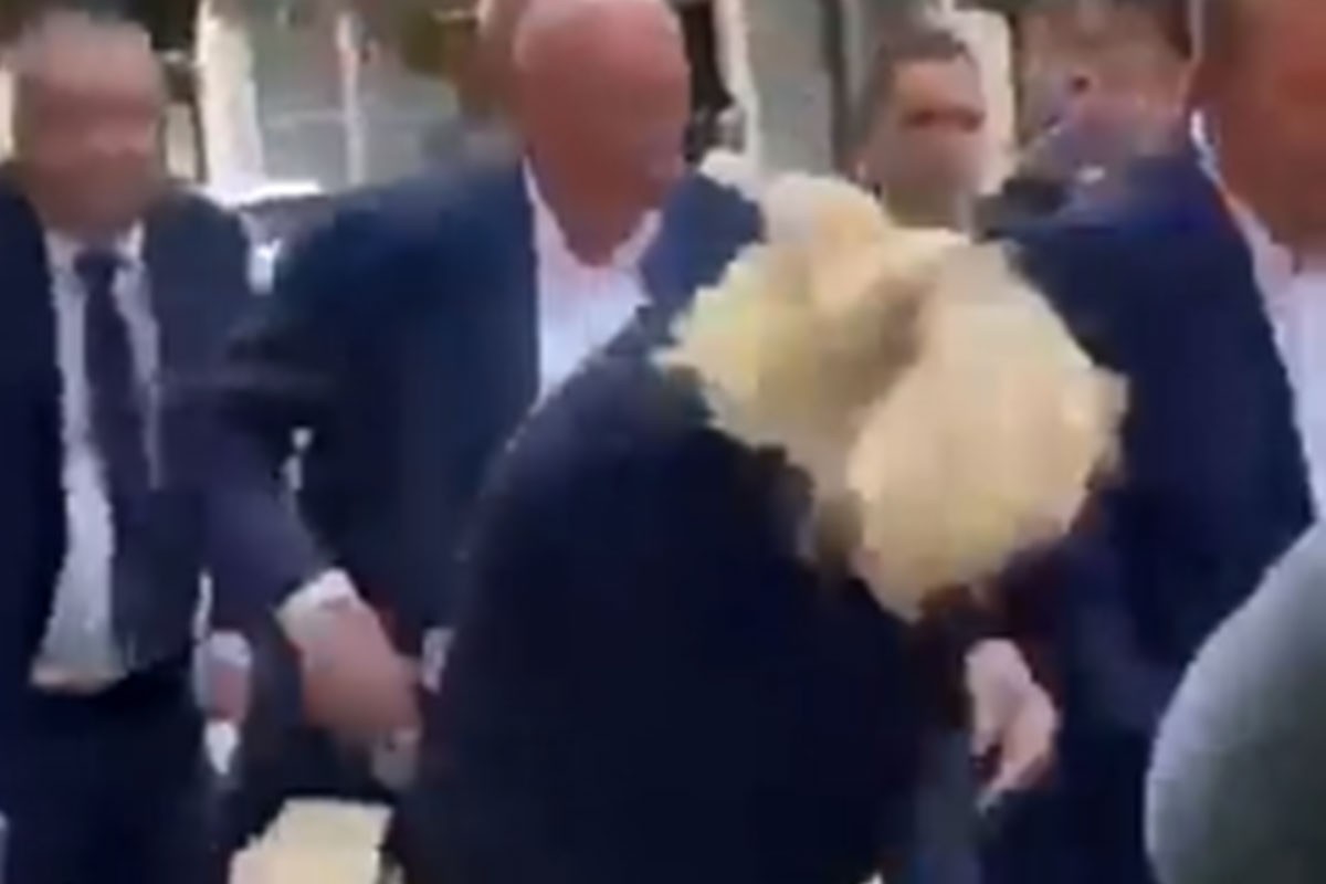 Marin le Pen pogođena jajetom tokom posjete sjeveru Francuske