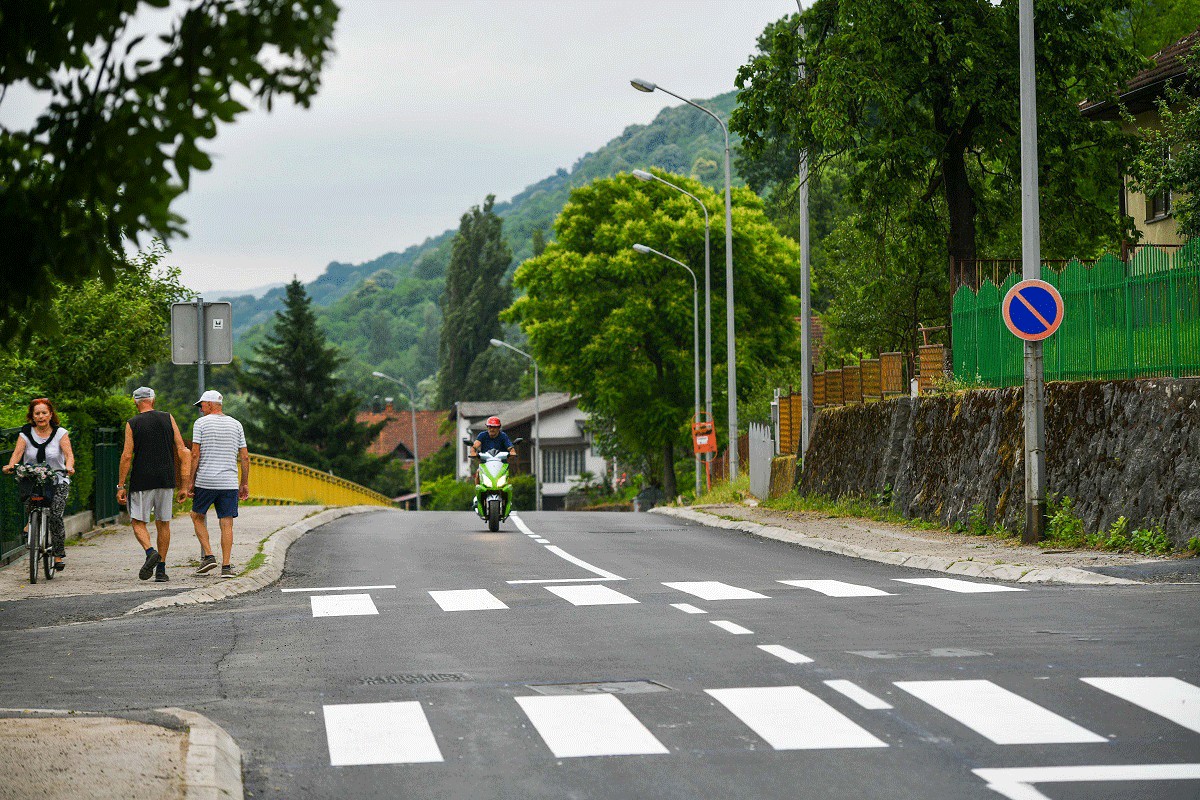 Novi asfalt u Ulici Od Zmijanja Rajka