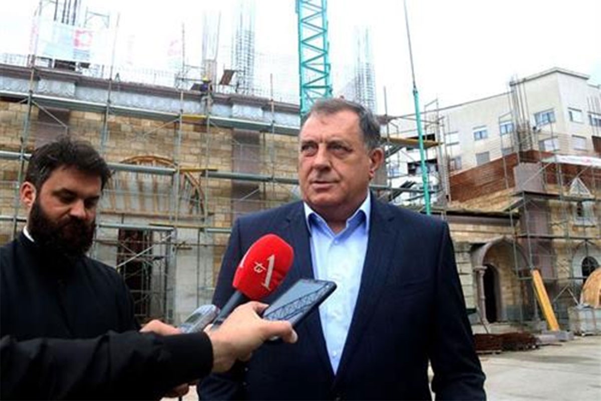 Dodik: Institucije Srpske pomažu SPC i ostale vjerske zajednice