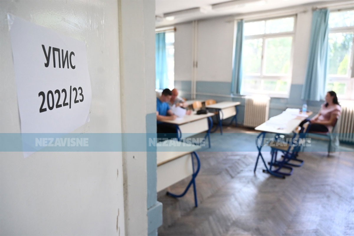Počeo junski upisni rok u srednjim školama