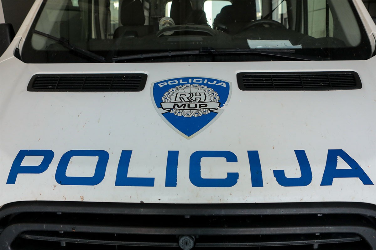 Uhapšen bivši gradonačelnik Petrinje i njegov sin