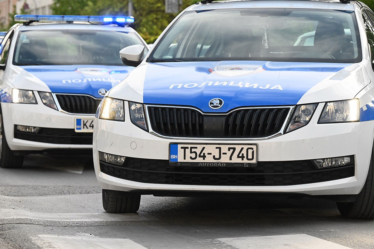Detalji incidenta u Srebrenici: Odborniku SNSD-a autom popriječio put i napao ga