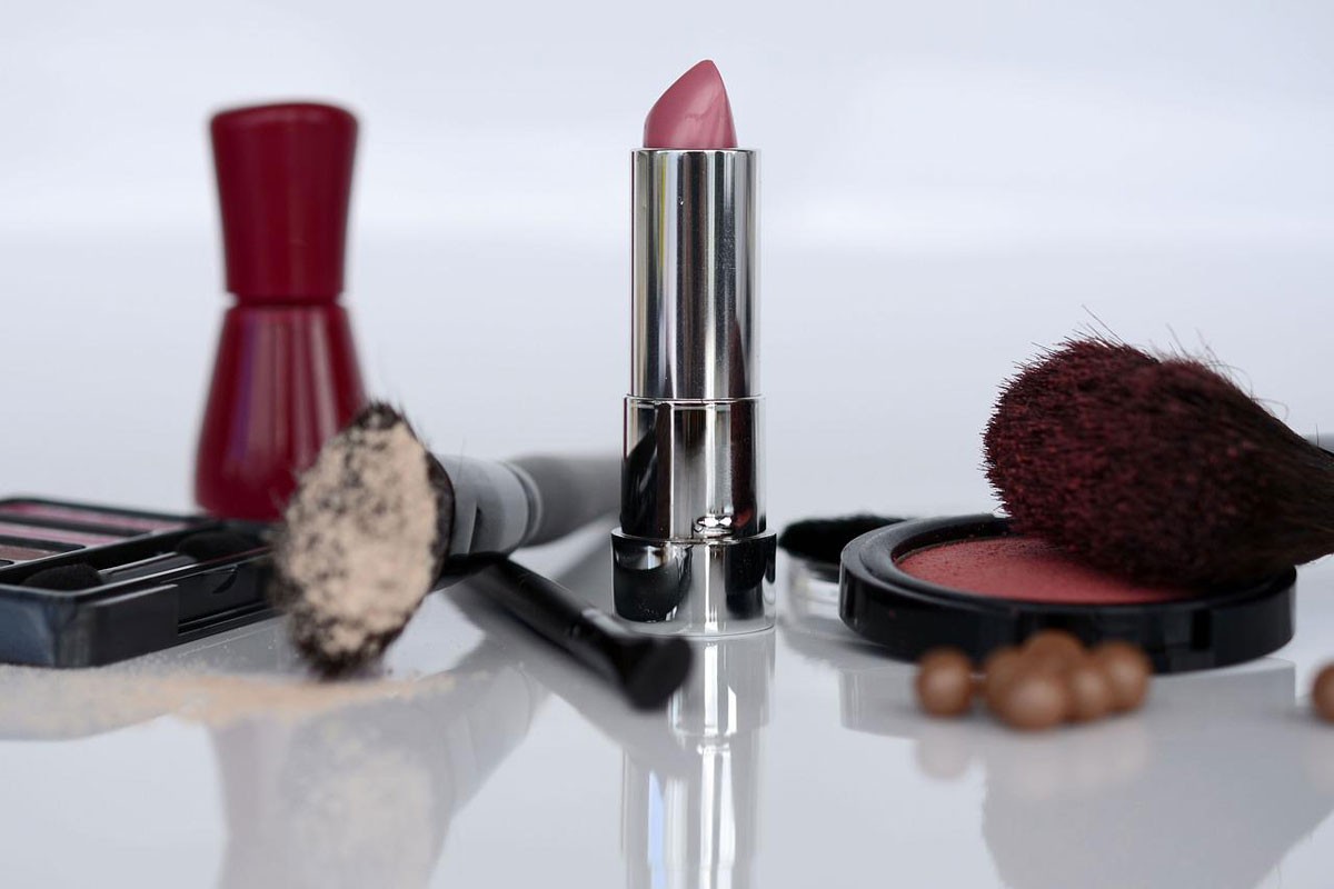 Kozmetička kuća Revlon podnijela zahtjev za stečaj