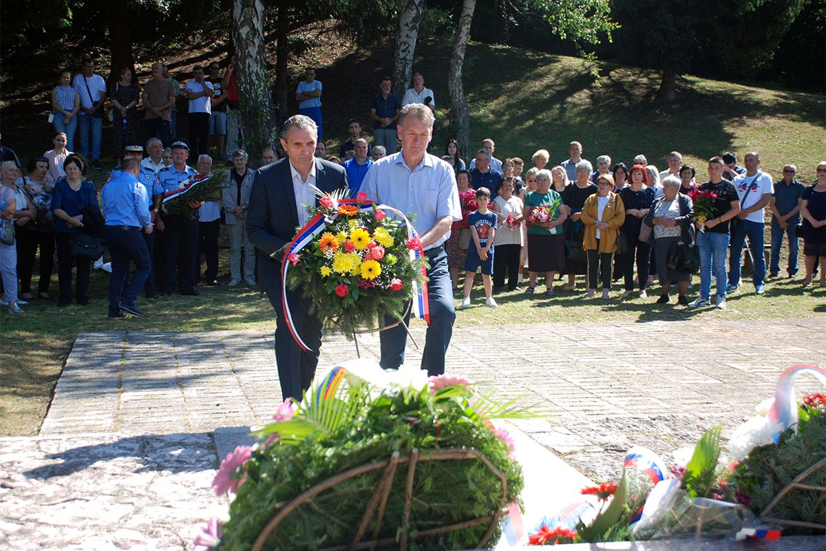 Služen parastos za 99 pripadnika Kasindolskog bataljona