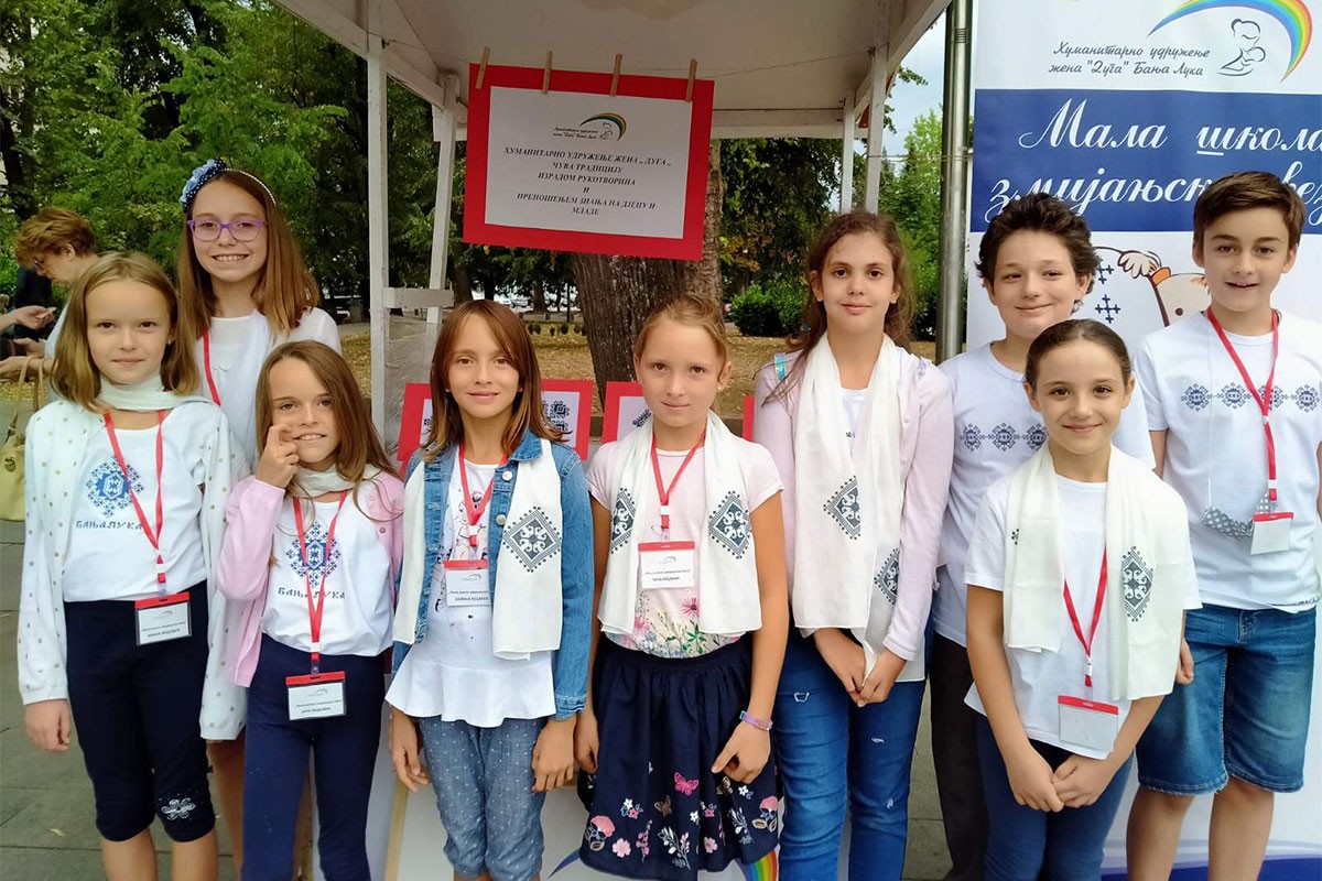 Mladi oživljavaju tradiciju zmijanjskog veza