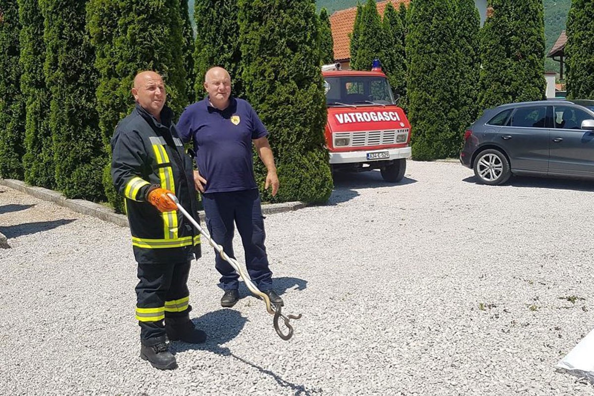 Zatekli ogromnu zmiju u kući u Travniku