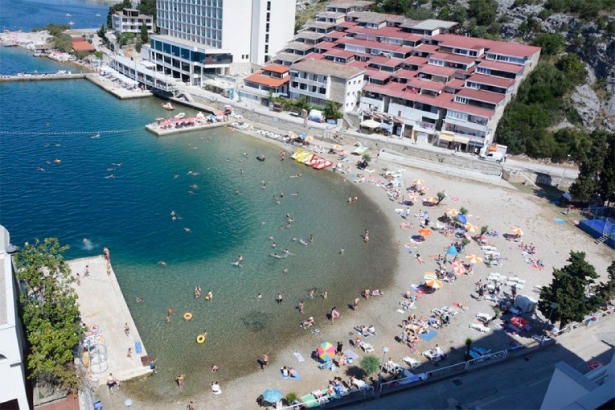 Žena iz Sarajeva se ugušila u Neumu
