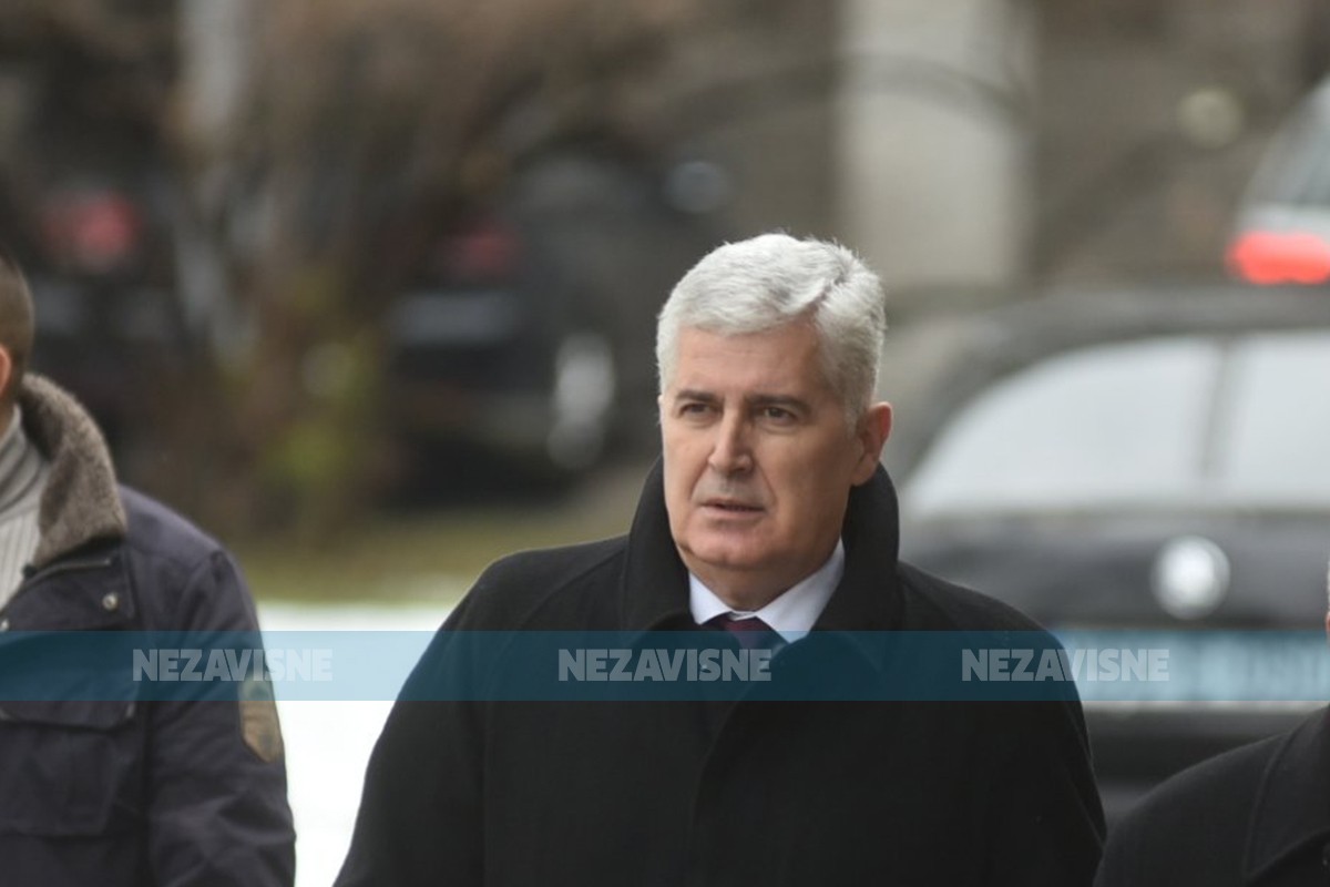 Čović: Ne nametne li Šmit Izborni zakon, politička kriza u BiH će eskalirati