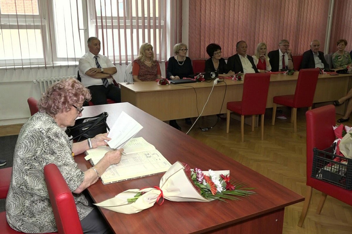 Pola vijeka nisu zaboravili druženja i nestašluke iz školskih klupa