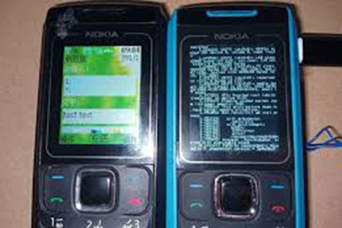 Nokia 1680 pretvorena u mini Linux PC