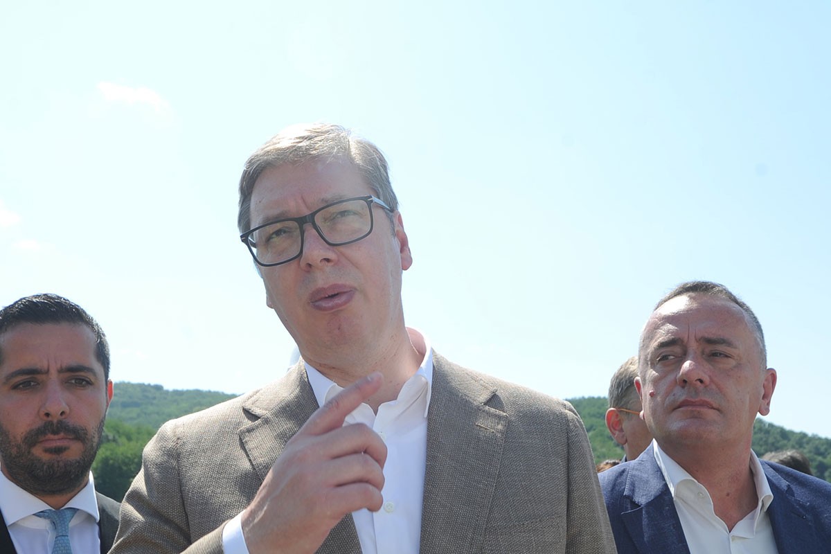 Vučić: Očekujem dobru posetu Abazovića, verujem u bolje odnose
