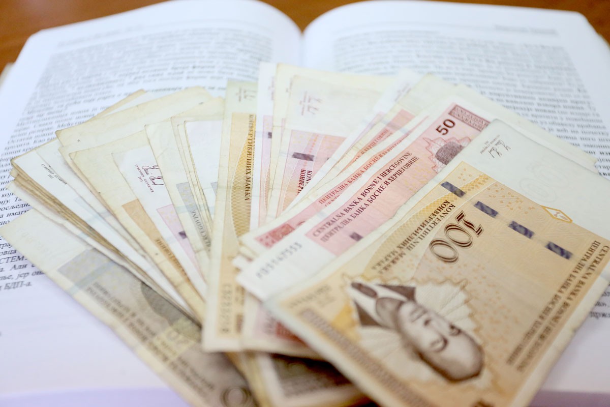Deset najvećih dužnika u Srpskoj duguje 322,93 miliona