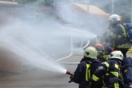 Usporeno odvijanje saobraćaja zbog zapaljene cisterne kod Mrkonjić ...