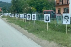Fotografije ubijenih Srba uz put Bratunac - Potočari