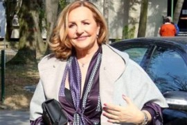 Ana Bekuta ženi sina