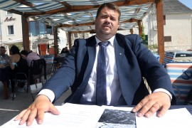 Načelnik dobio nagradu "numero uno" nakon "peglanja" službene kartice ...