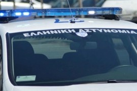 Zaključala dvoje male djece u kolima na vrućini da bi očistila kuću