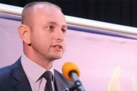Knežević Abazoviću: Ali šta ćemo kad je Crna Gora bolesna
