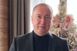 Đani slavi 50. rođendan: Umjesto torte, jagnje sa svjećicama
