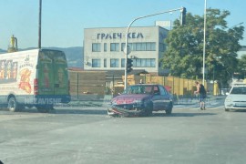 Sudar kombija i automobila na banjalučkoj raskrsnici