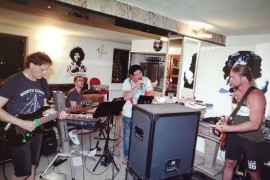 Sve je spremno za rock koncert ZAR-a i "Atomskog skloništa"