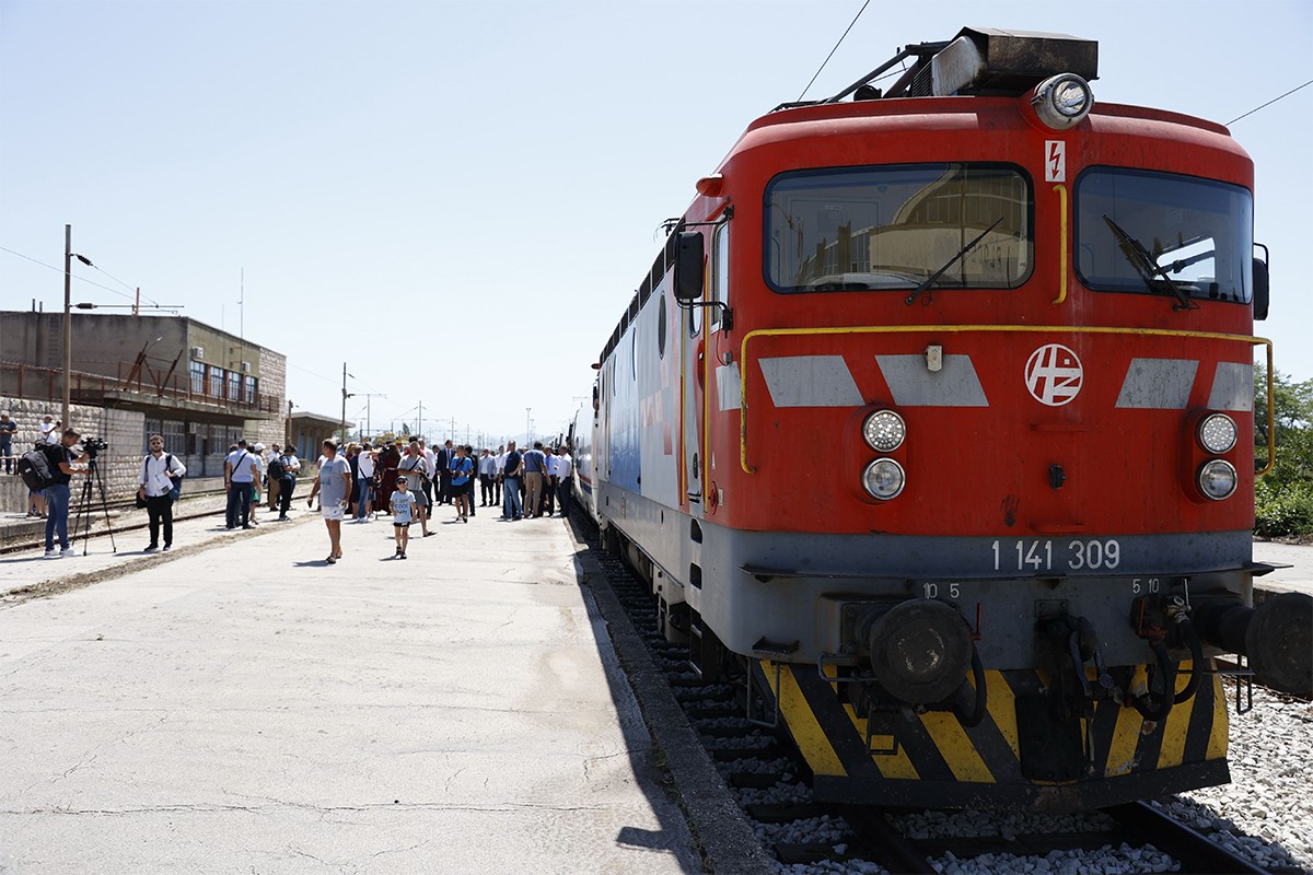 Međunarodni talgo voz ponovo povezao Sarajevo i Ploče: "Važan dan za BiH i Hrvatsku"