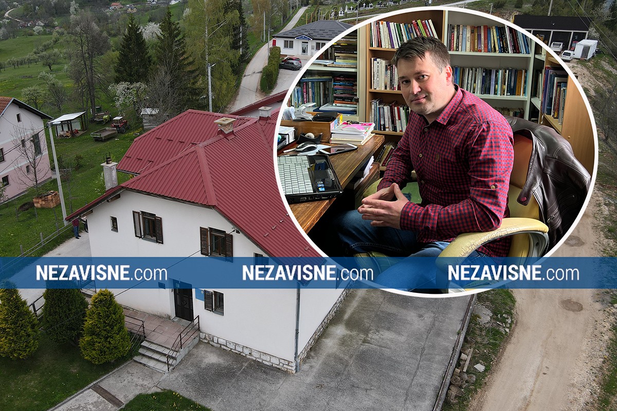 Direktor biblioteke Istočni Stari Grad i domar i vozač i bibliotekar