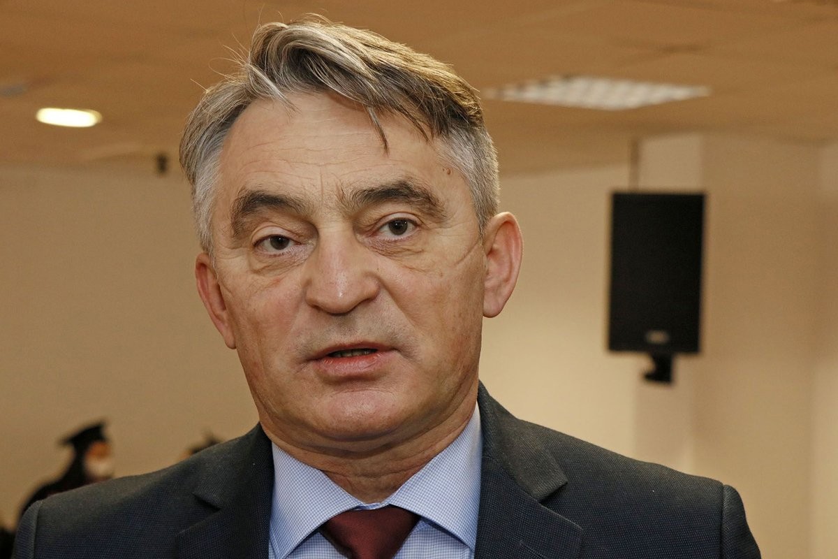 Komšić: Netačno da je dolazak britanskih vojnih stručnjaka u BiH nezakonit