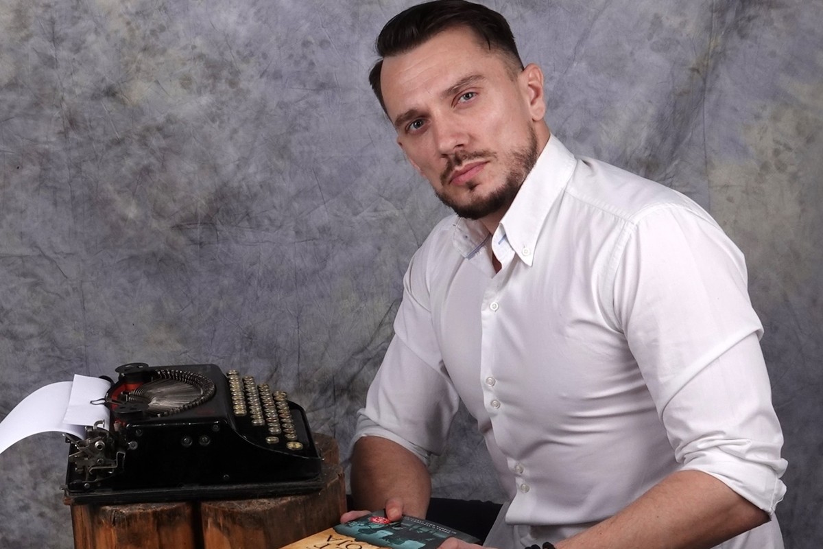 Slaviša Pavlović: Kada pišem, ne postoji ništa sem vremena u kojem pišem