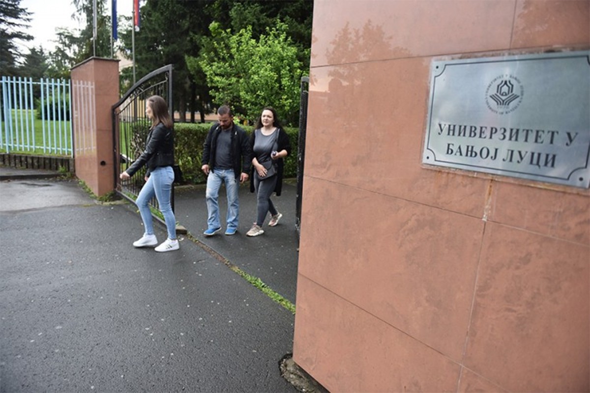 Niko neće na srbistiku i rudarstvo