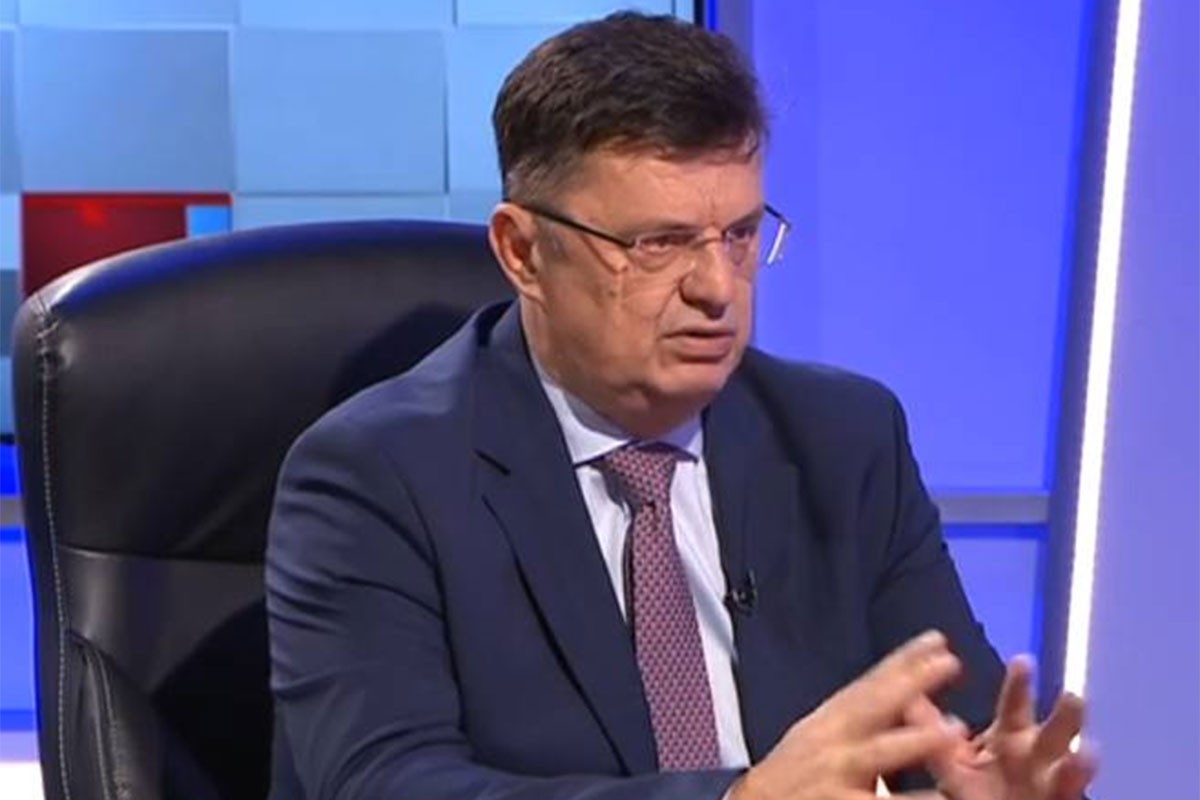 Tegeltija: Donijeti pravedniji zakon o platama