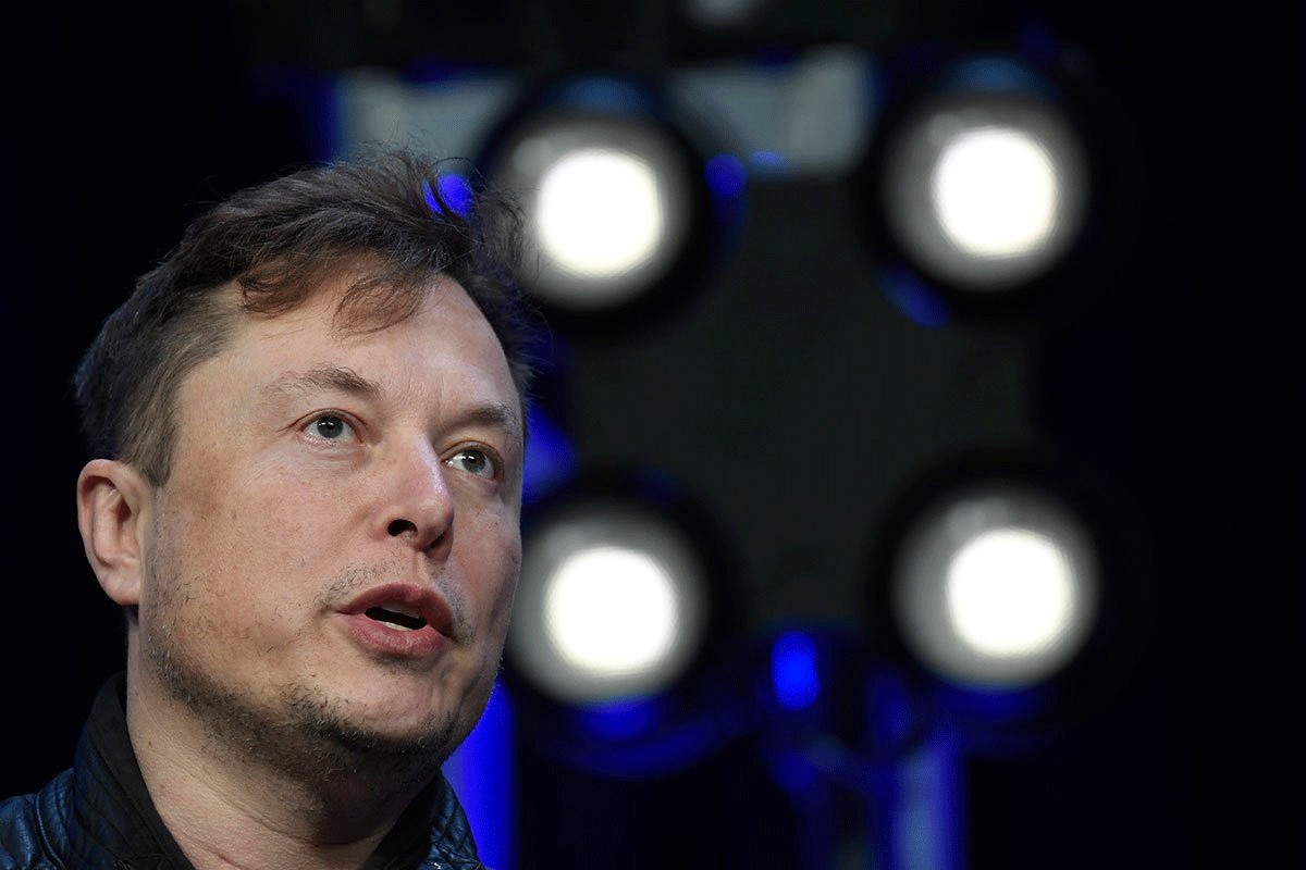 Elon Mask tajno dobio blizance sa saradnicom