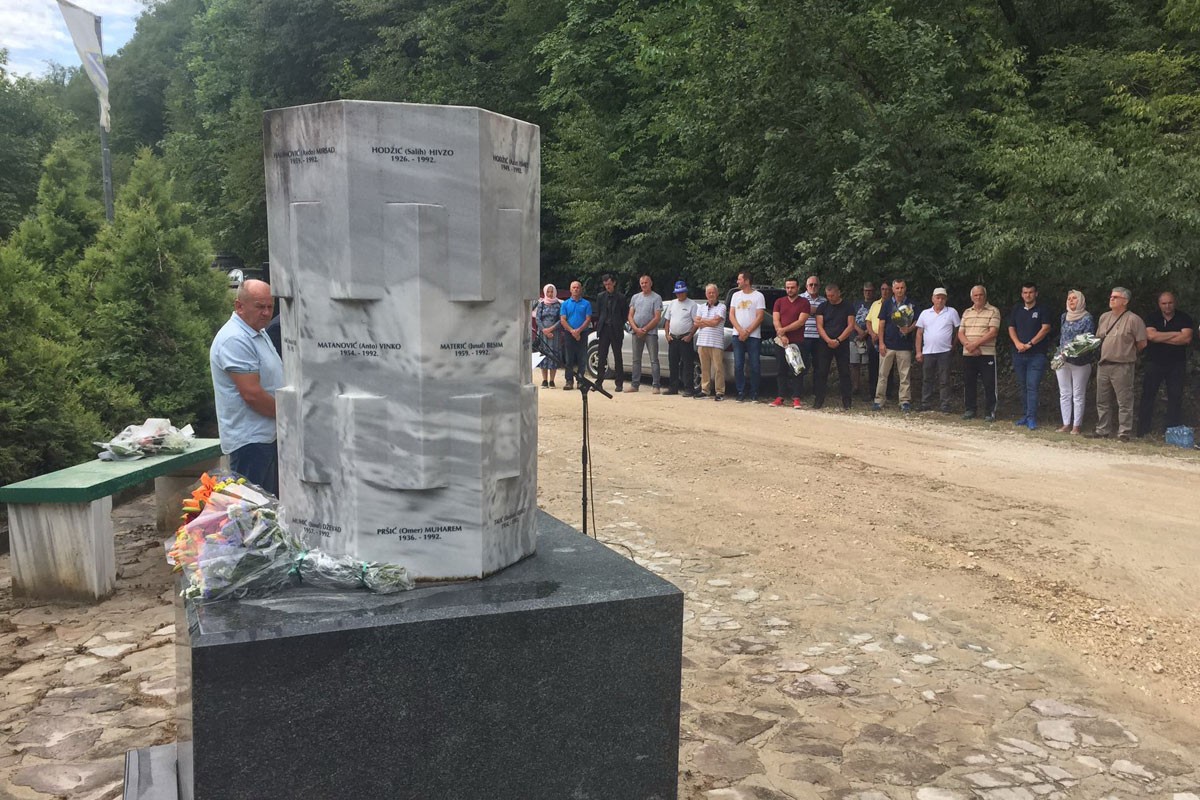 Sjećanje na logoraše koji su se ugušili u kamionskoj prikolici