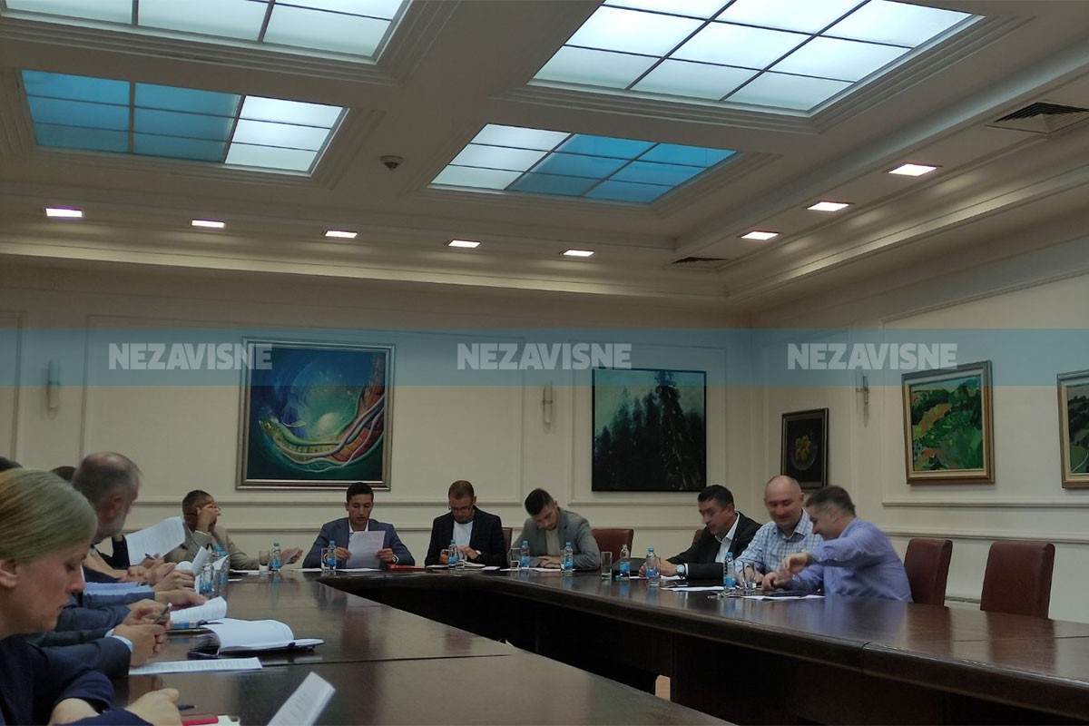 Bez dogovora, sastanak Kolegijuma gradskog parlamenta odgođen za ponedjeljak