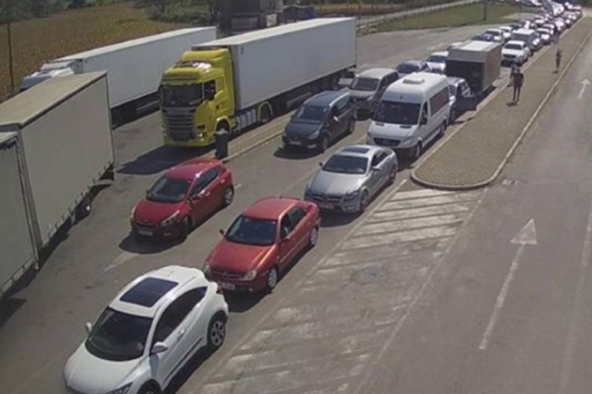 Pojačana frekvencija vozila na ulazu u BiH iz Hrvatske