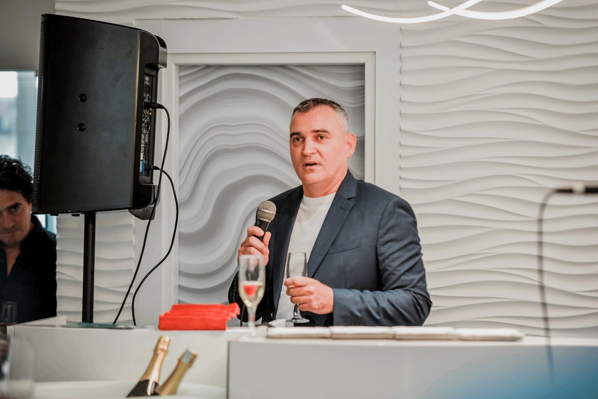 Dr Stajčić poslavio 20 godina rada: Stomatologija po najvišim svjetskim standardima