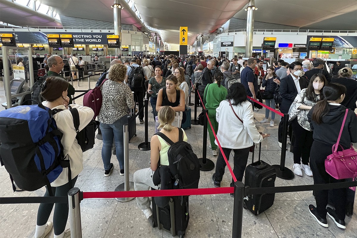 Haos na Hitrou, u posljednjem času otkazani letovi oko 10.000 putnika
