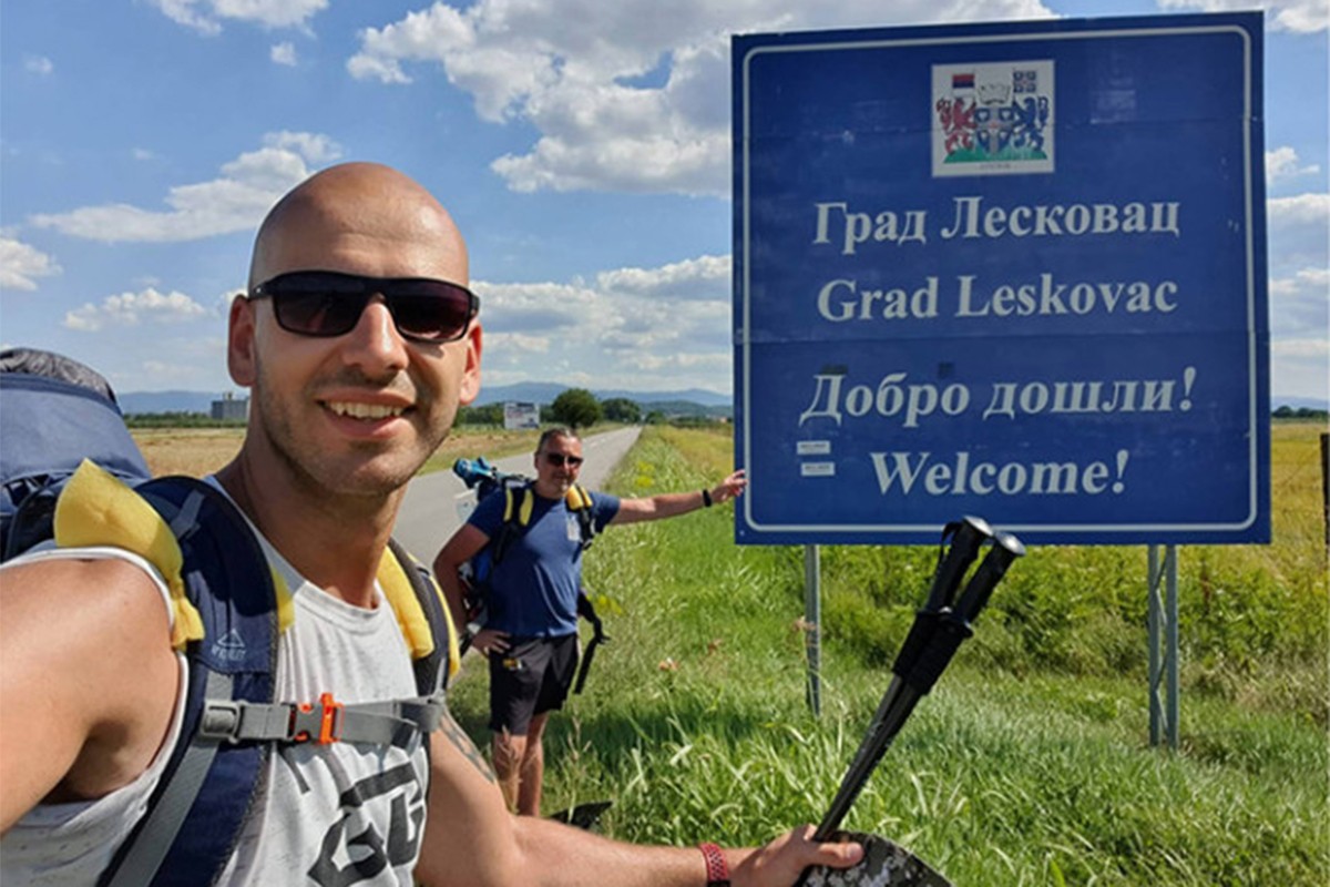 Srpčani već 20 dana pješače ka Hilandaru: Uz volju i vjeru ni hiljadu kilometara nije mnogo