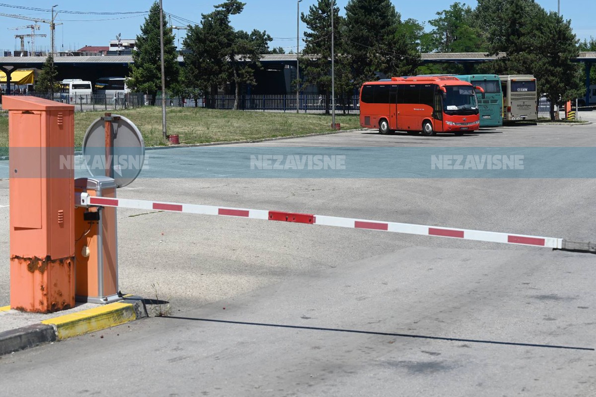 Ili pomoć, ili svi autobusi u RS staju 1. septembra