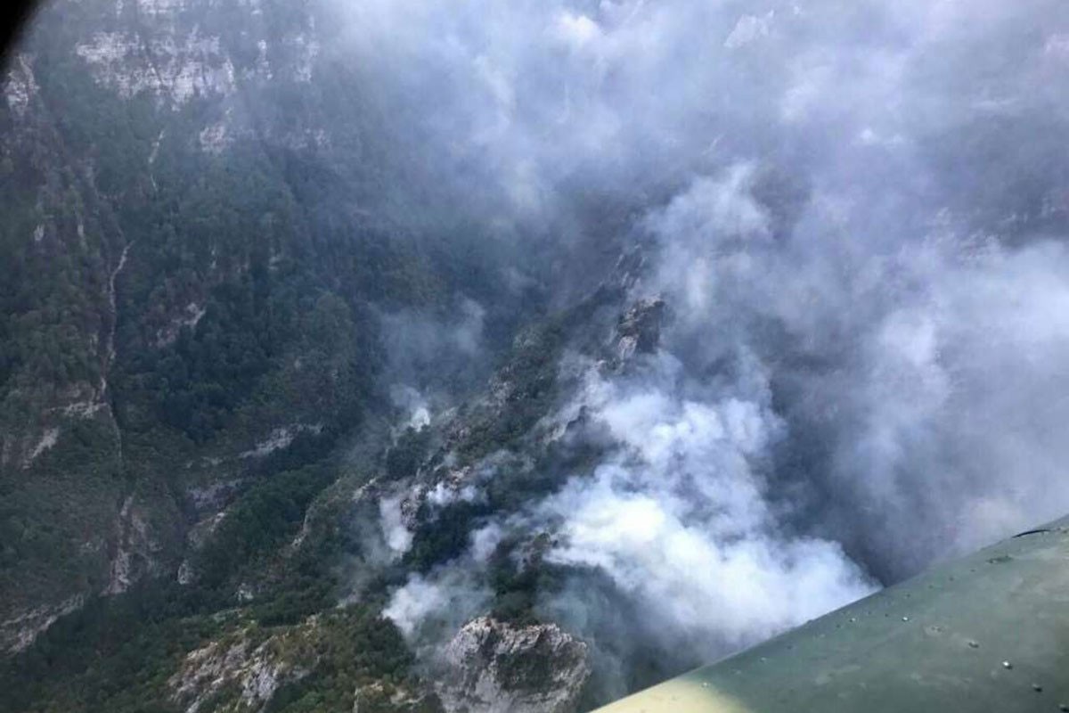 Novitović: Helikopterski servis RS nastavlja da gasi požar na Čvrsnici