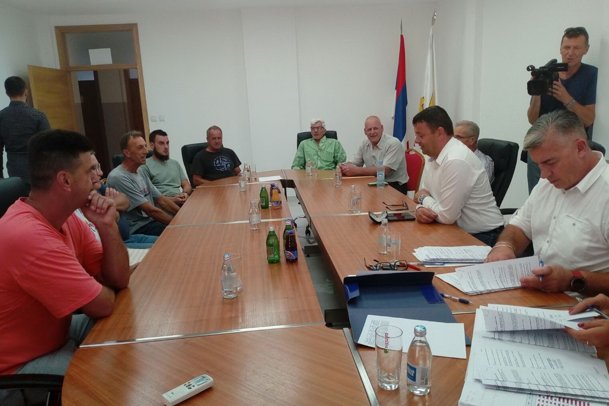 Povratnici ne okreću leđa njivama, dobiće mašine