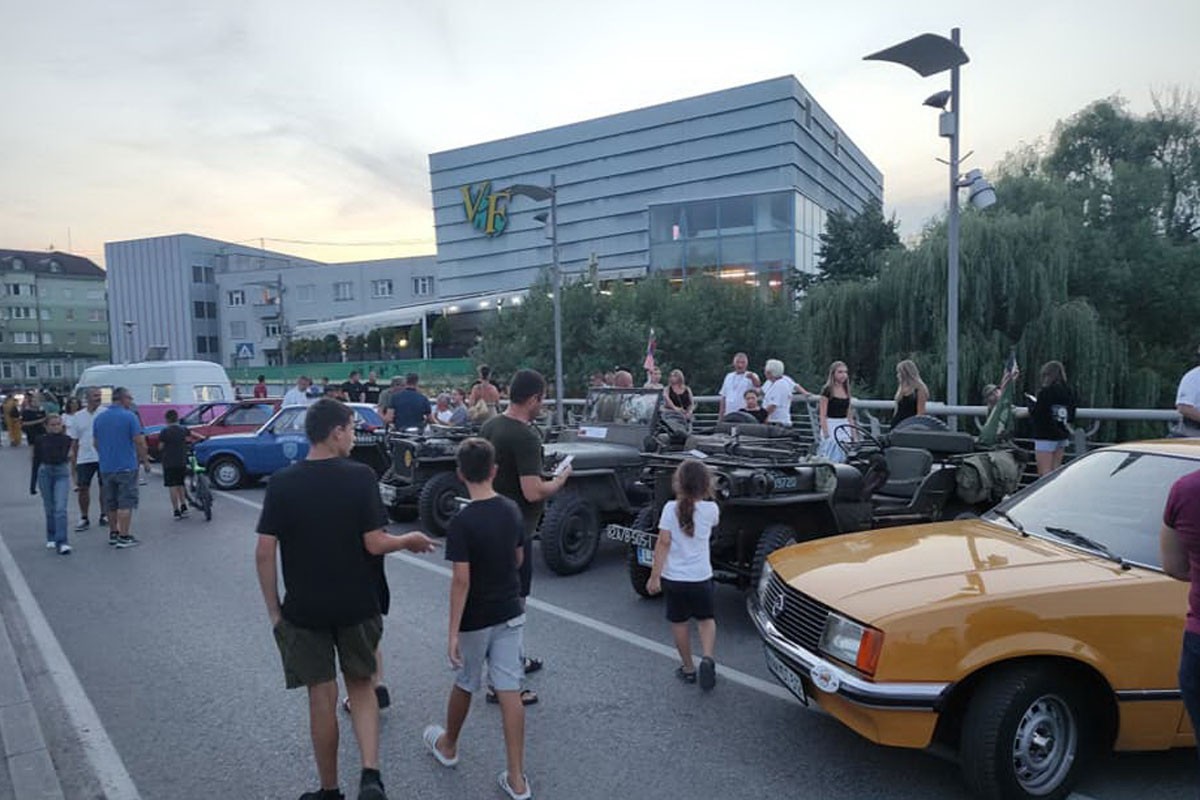 Defile oldtajmera: Najveća atrakcija džipovi iz perioda Drugog svjetskog rata