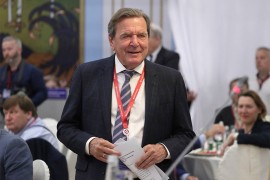 Šreder tuži parlament