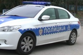 Na Palama zapaljen kombi