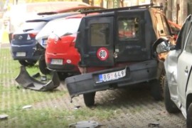 Vozaču pozlilo, povrijeđena jedna osoba, a sedam automobila oštećeno