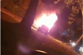 Izgorio vozač u automobilu, izgubio kontrolu i udario u banderu
