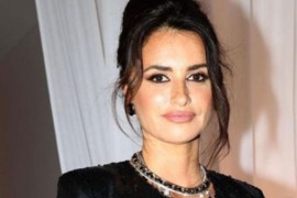 Penelope Kruz u kupaćem kostimu koji izdužuje noge